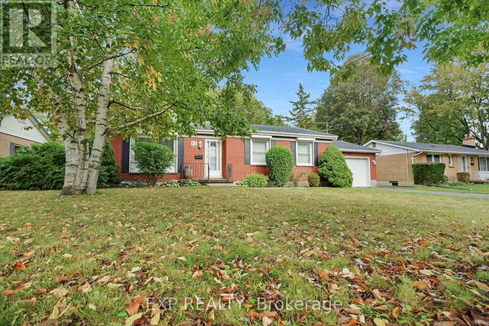 61 LARKSPUR CRESCENT — London North (North P), Ontario - Main photo