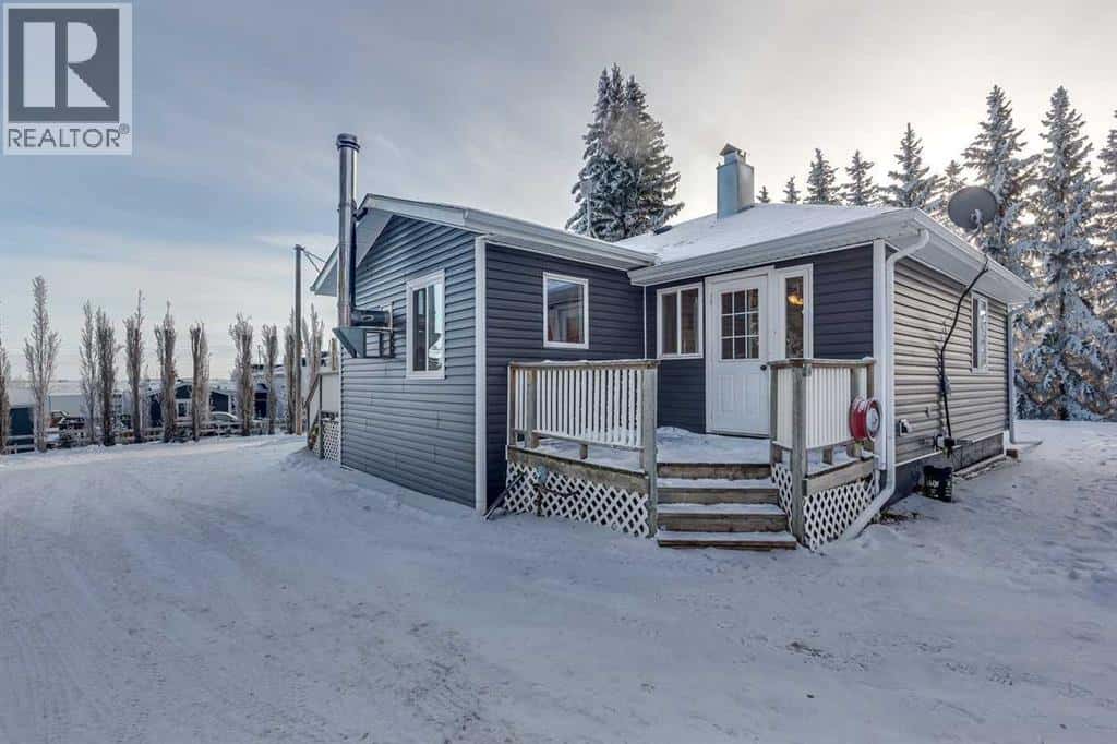 B, 25002 Highway 12 — Rural Lacombe County, Alberta - Photo 3 of 38