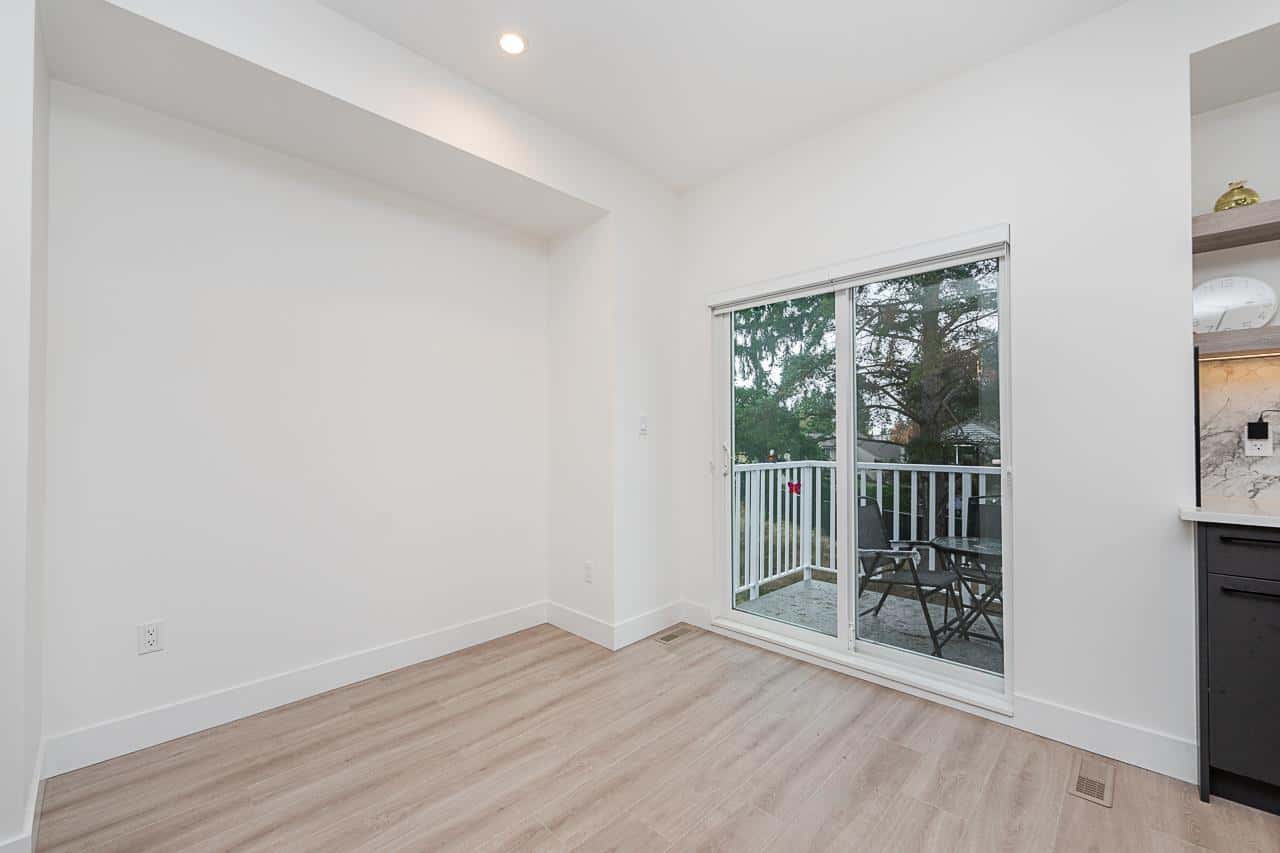 23 19330 FAIRWAY DRIVE — Surrey, British Columbia - Photo 5 of 34