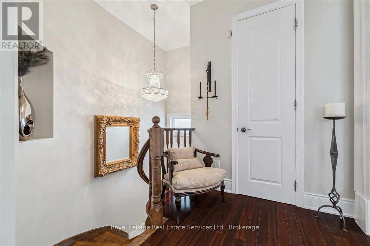 3 - 120 BRONTE ROAD — Oakville (BR Bronte), Ontario - Photo 4 of 50