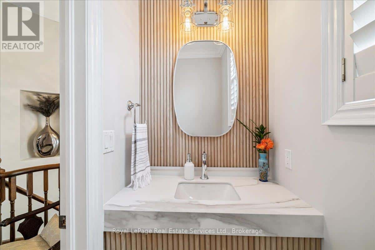 3 - 120 BRONTE ROAD — Oakville (BR Bronte), Ontario - Photo 5 of 50