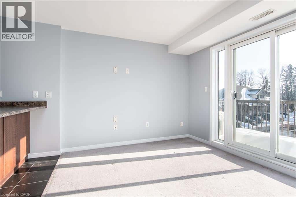 234 RACHEL Crescent Unit# E — Kitchener, Ontario - Photo 5 of 32