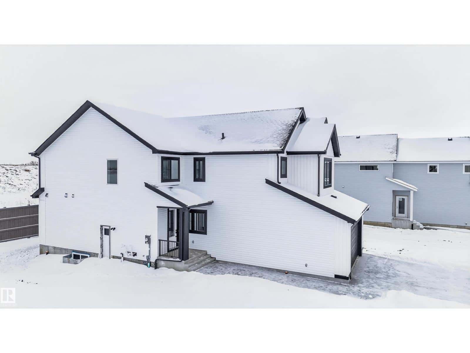 281 PATERSON LINK LI SW — Edmonton, Alberta - Photo 4 of 53