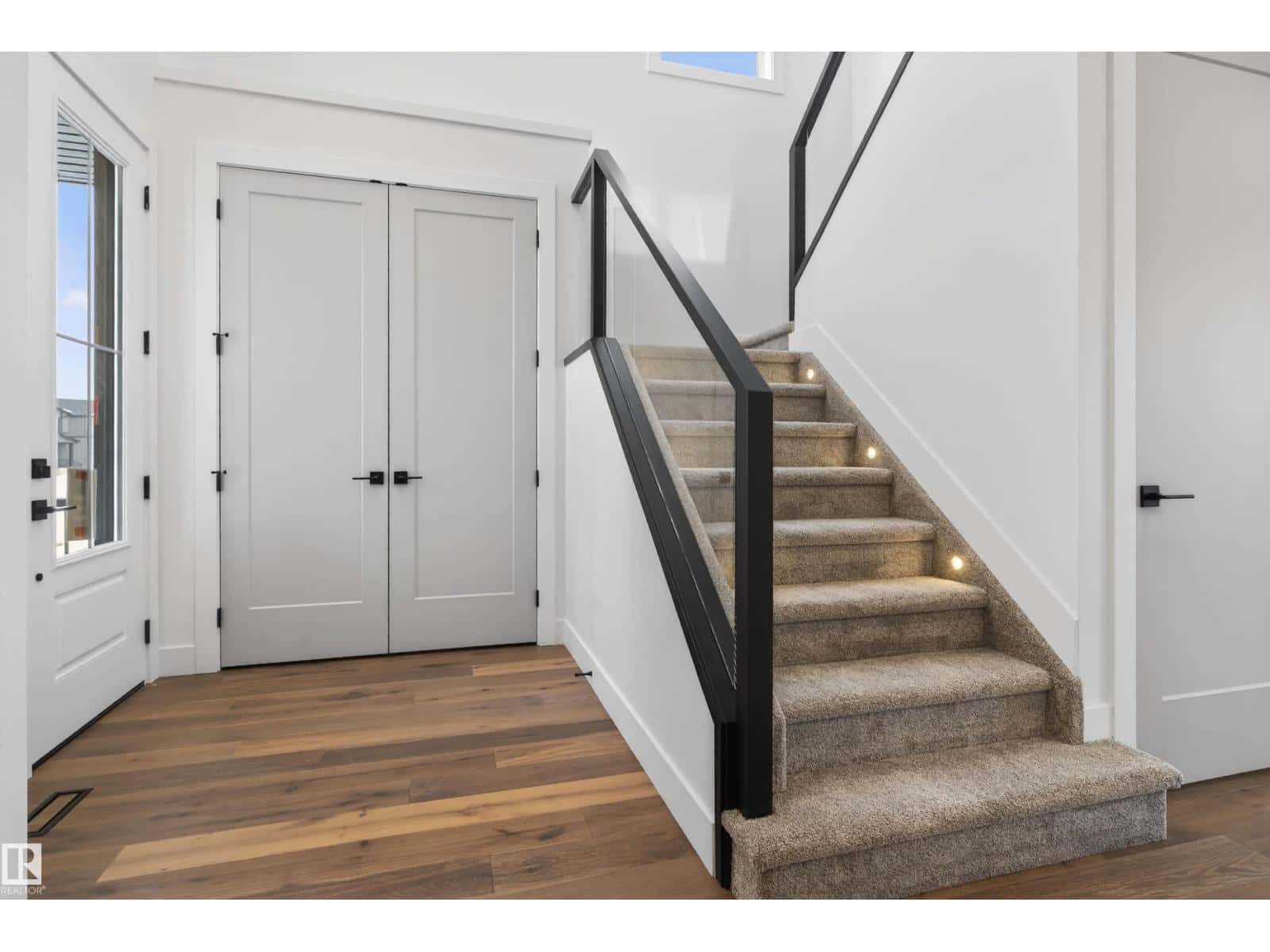 281 PATERSON LINK LI SW — Edmonton, Alberta - Photo 5 of 53