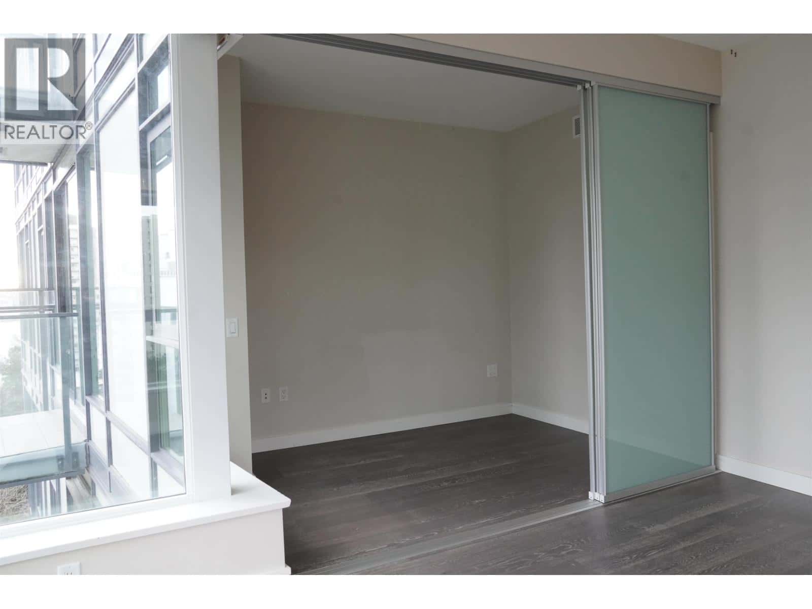 1103 1221 BIDWELL STREET — Vancouver, British Columbia - Photo 5 of 15