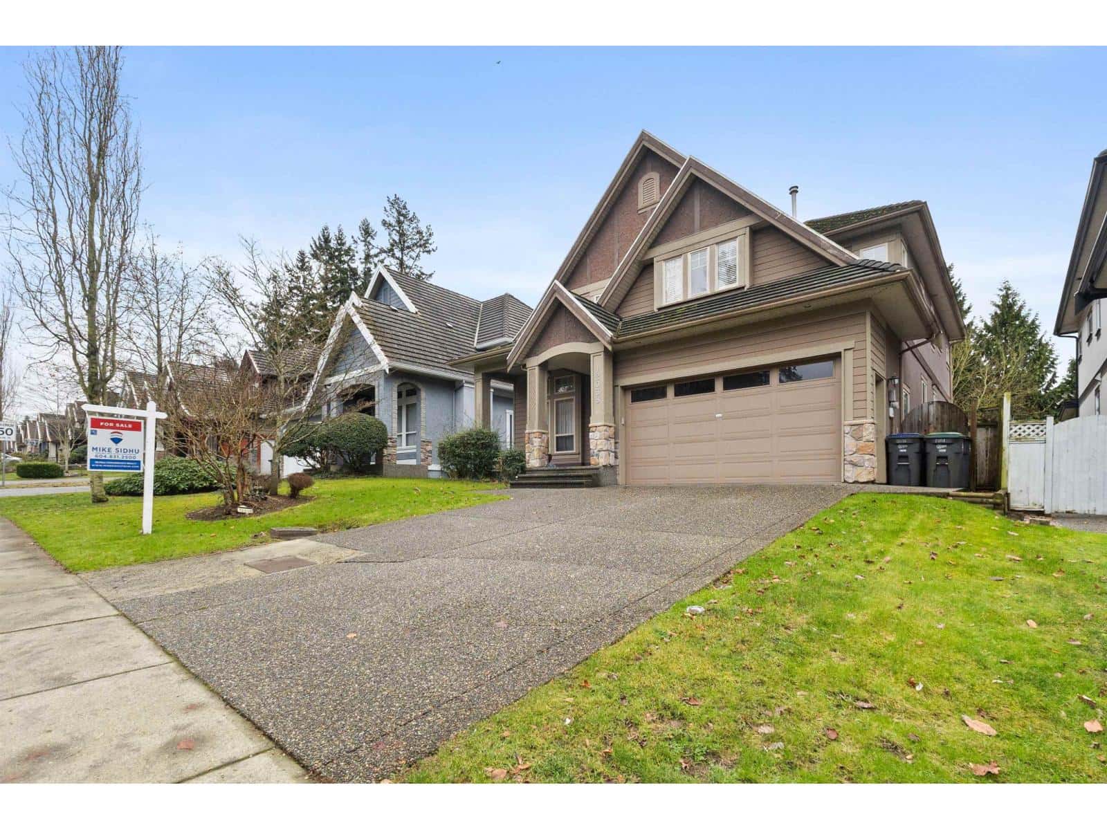 12038 59 AVENUE — Surrey, British Columbia - Photo 2 of 40