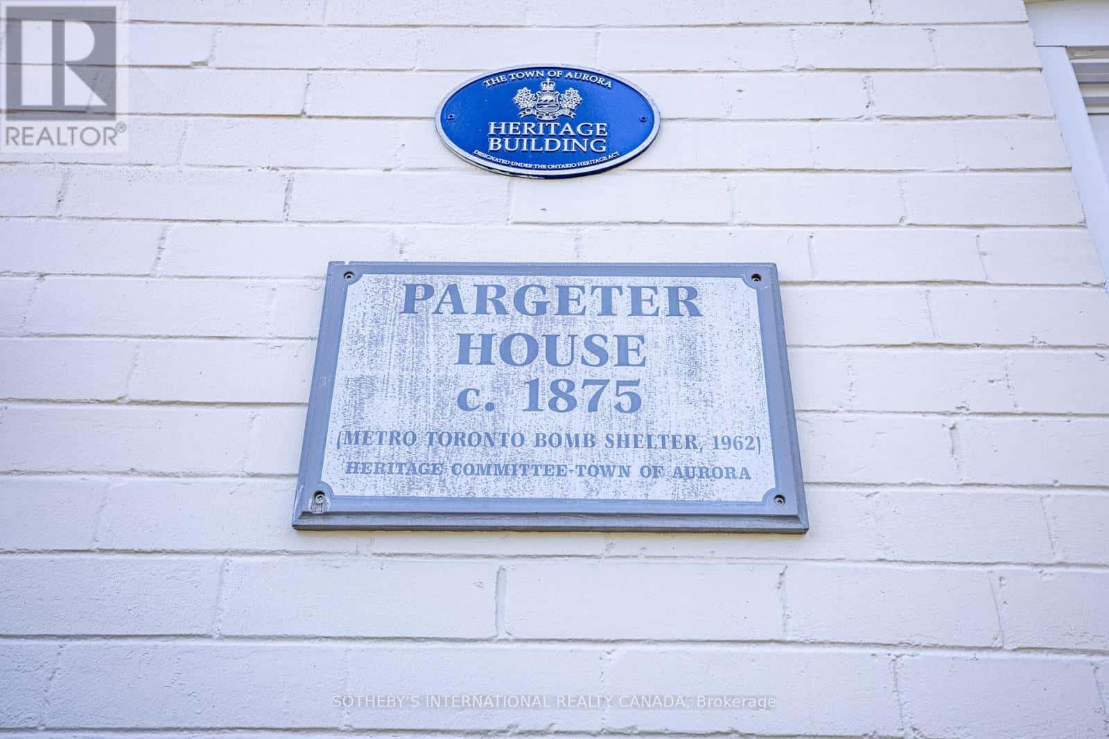 220 OLD YONGE STREET — Aurora (Aurora Village), Ontario - Photo 3 of 43