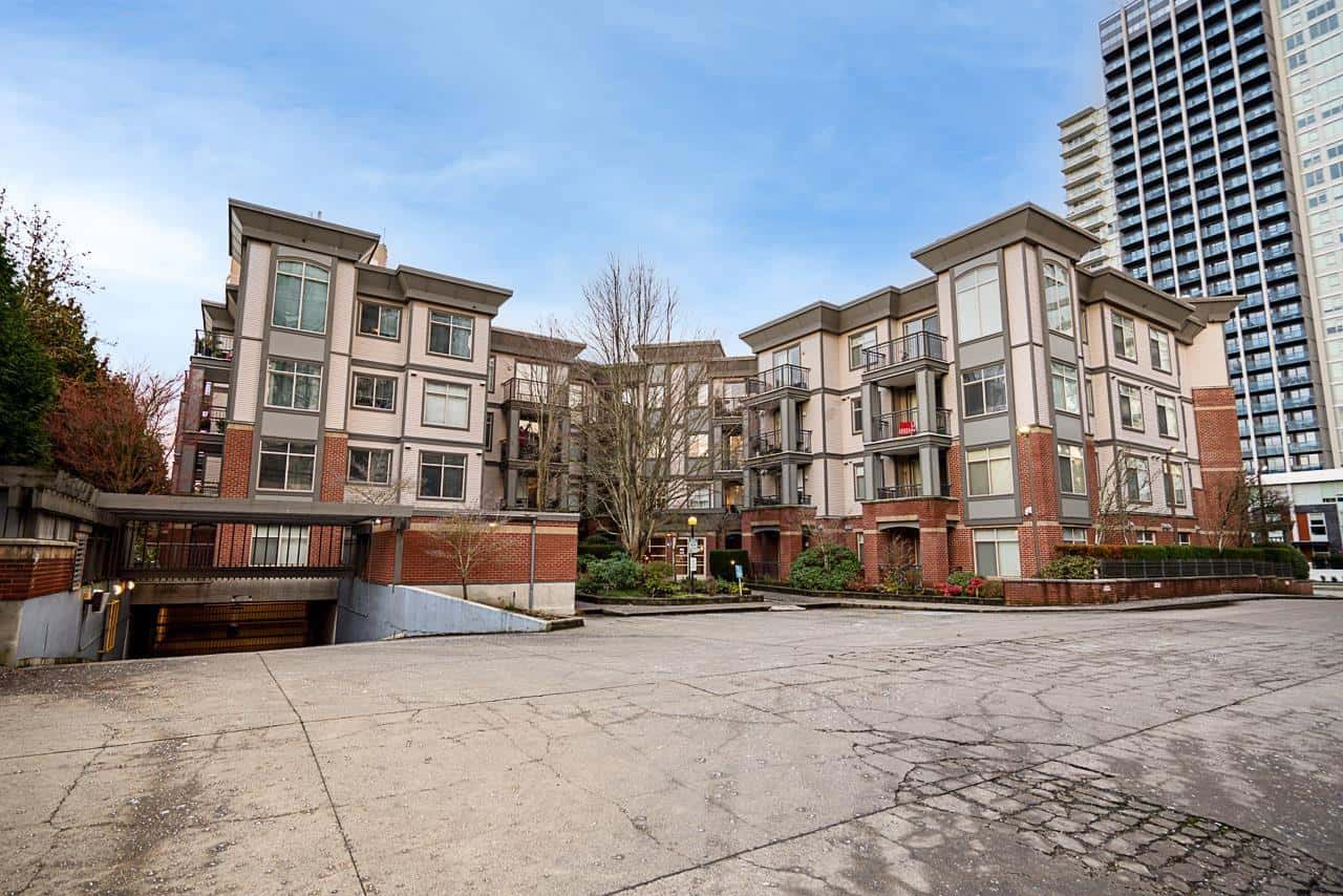 117 10499 UNIVERSITY DRIVE — Surrey, British Columbia - Photo 2 of 29