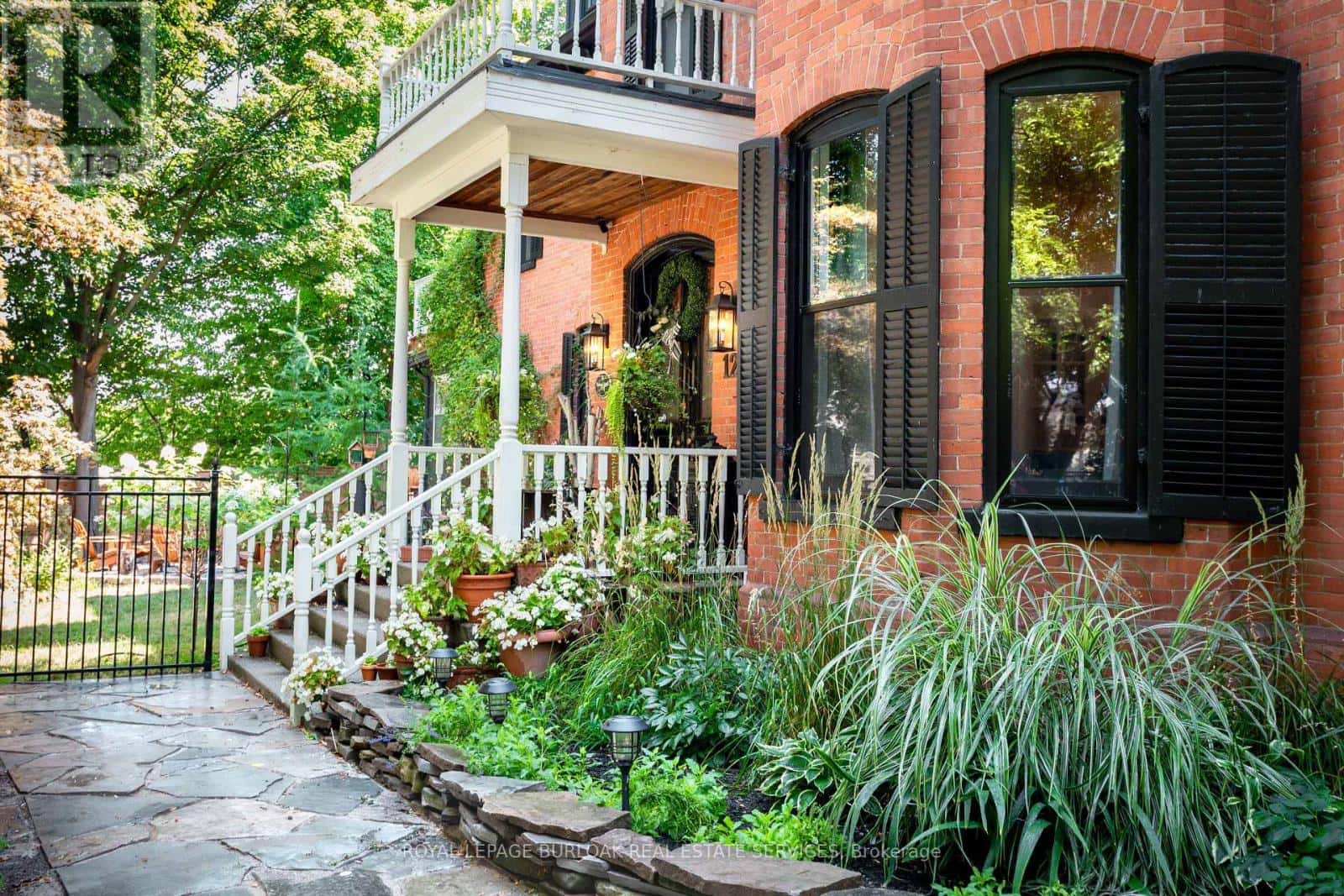 123 MAIN STREET W — Grimsby (Grimsby West), Ontario - Photo 4 of 48