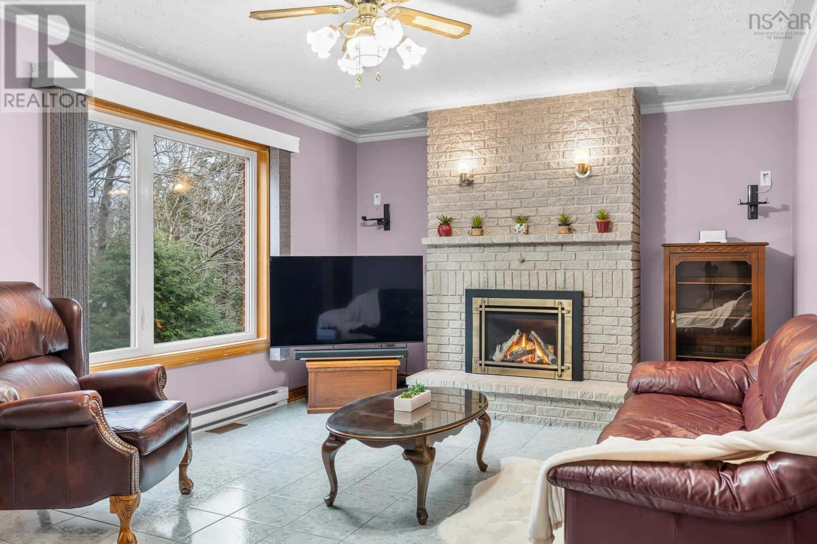 12 Amberwood Court — Halifax, Nova Scotia - Photo 2 of 50