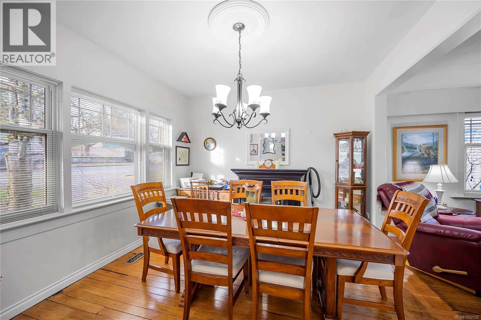 436 Kennedy St — Nanaimo, British Columbia - Photo 4 of 17