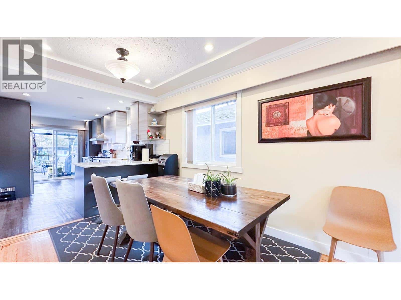 56 WARWICK AVENUE — Burnaby, British Columbia - Photo 3 of 38