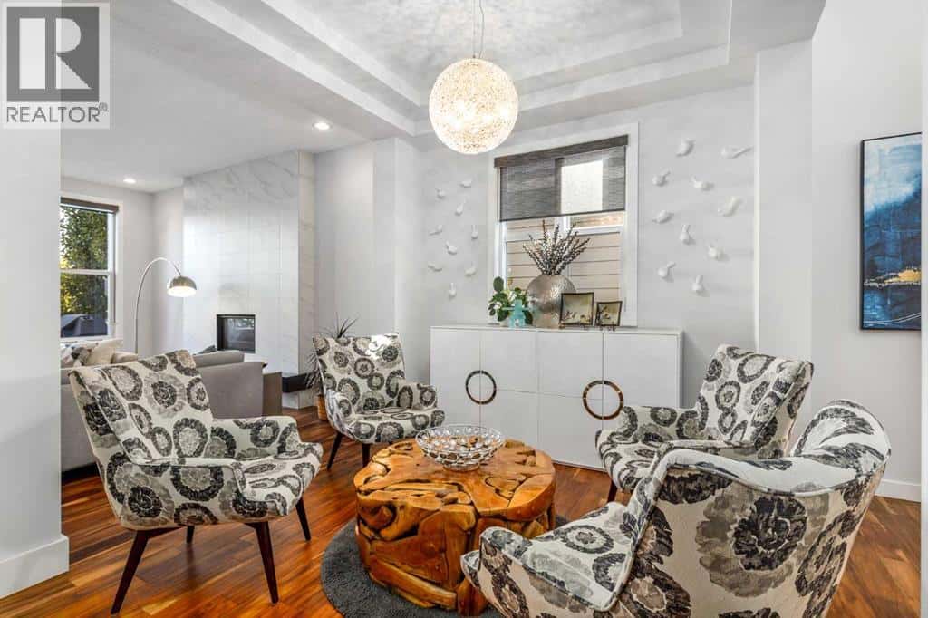 10 Cranbrook Hill SE — Calgary, Alberta - Photo 5 of 50