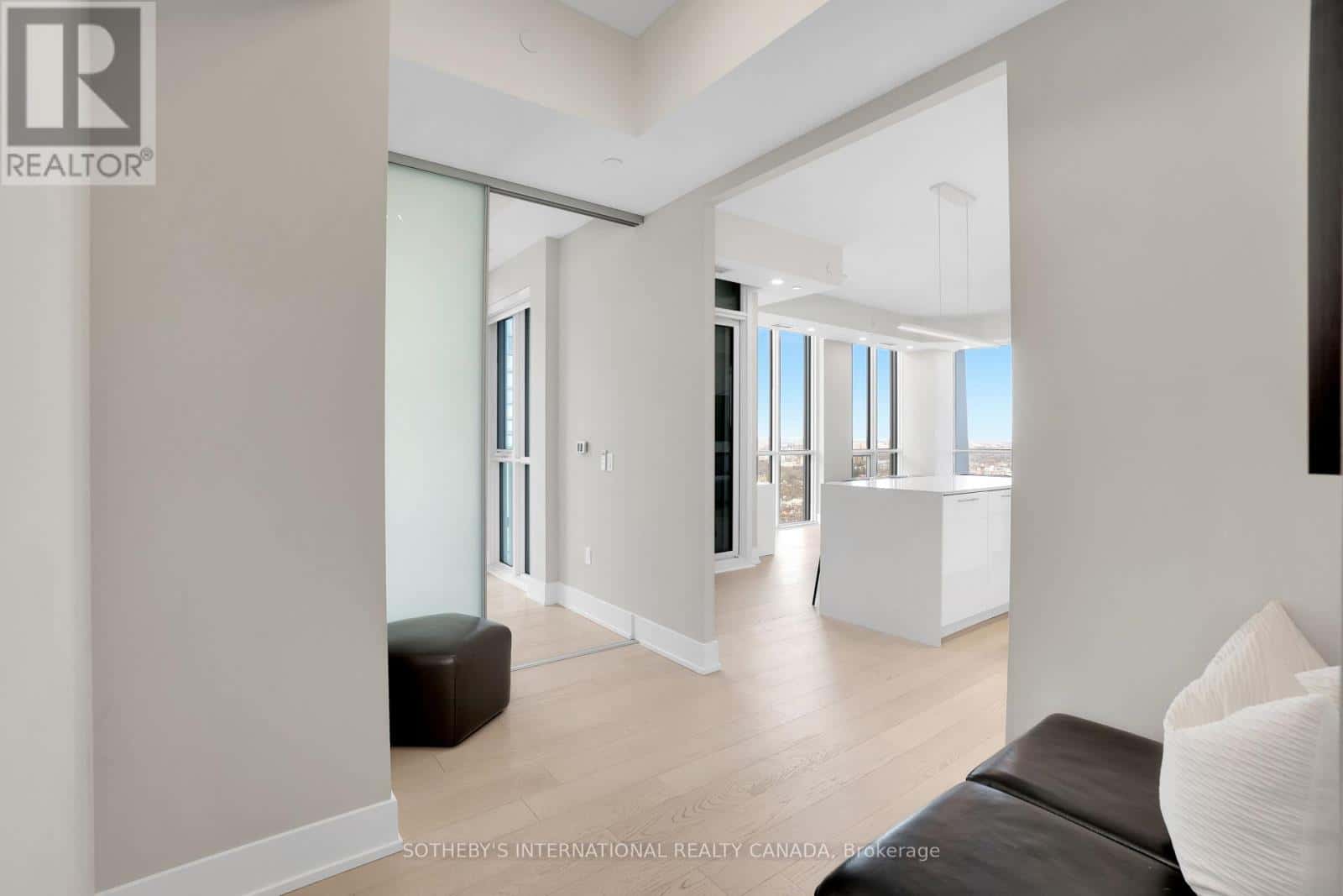 5405 - 1 YORKVILLE AVENUE — Toronto (Annex), Ontario - Photo 5 of 26