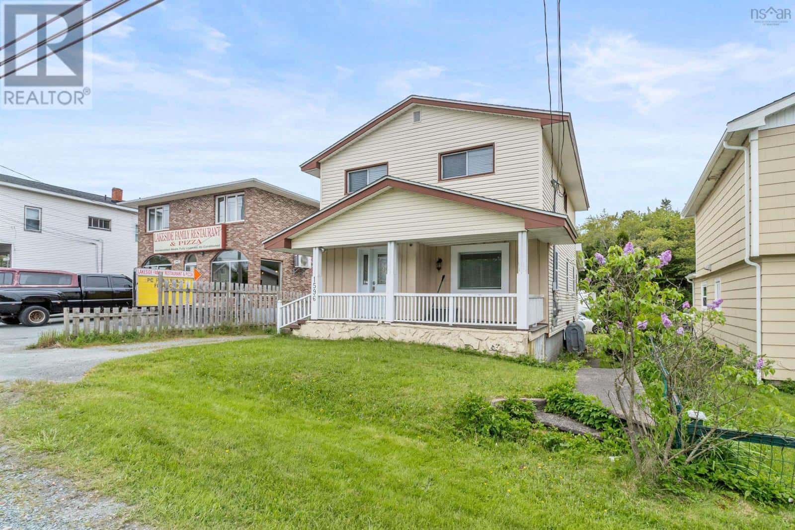 1596 St. Margaret's Bay Road — Lakeside, Nova Scotia - Photo 3 of 39