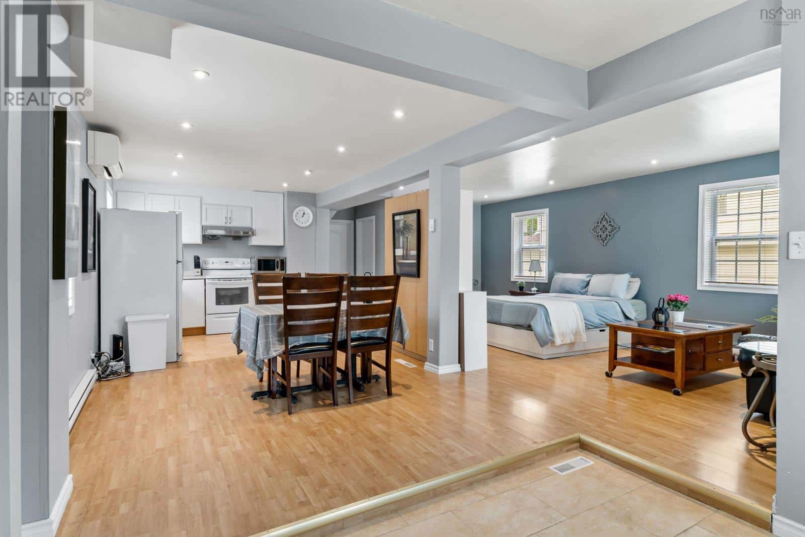 1596 St. Margaret's Bay Road — Lakeside, Nova Scotia - Photo 5 of 39