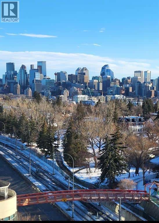 708, 1726 14 Avenue NW — Calgary, Alberta - Photo 4 of 36