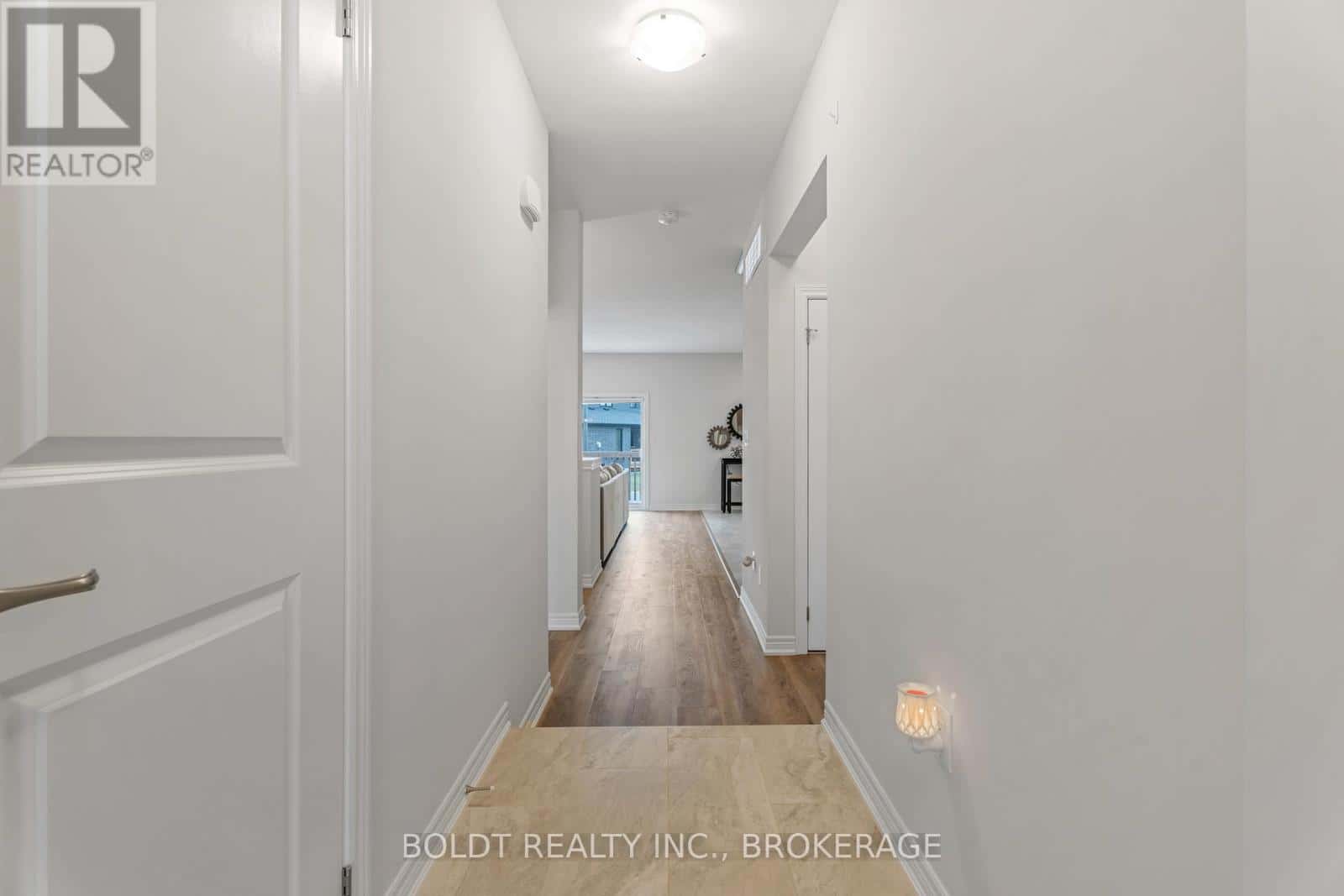 80 SUMMERSIDES BOULEVARD — Pelham (Fonthill), Ontario - Photo 4 of 38