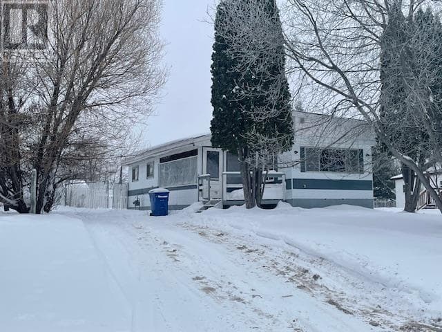 11 Pine CRES — Dryden, Ontario - Main photo