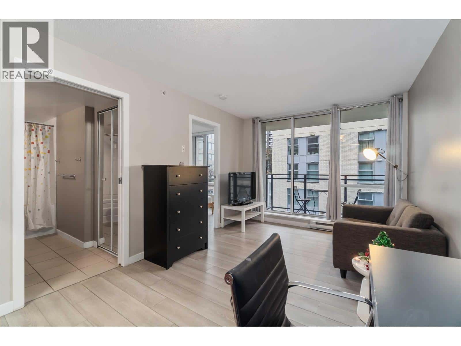 613 1082 SEYMOUR STREET — Vancouver, British Columbia - Photo 4 of 38