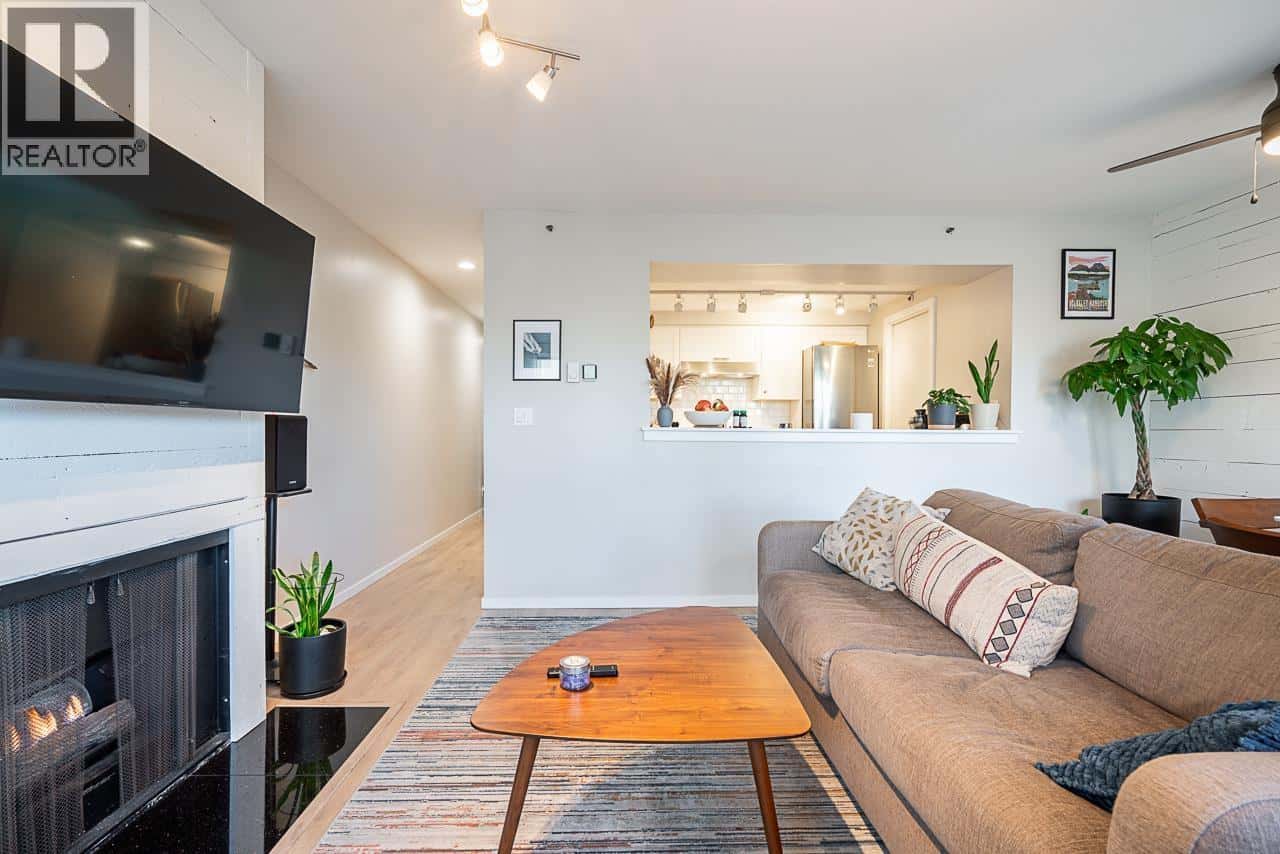 973 W 7TH AVENUE — Vancouver, British Columbia - Photo 5 of 22