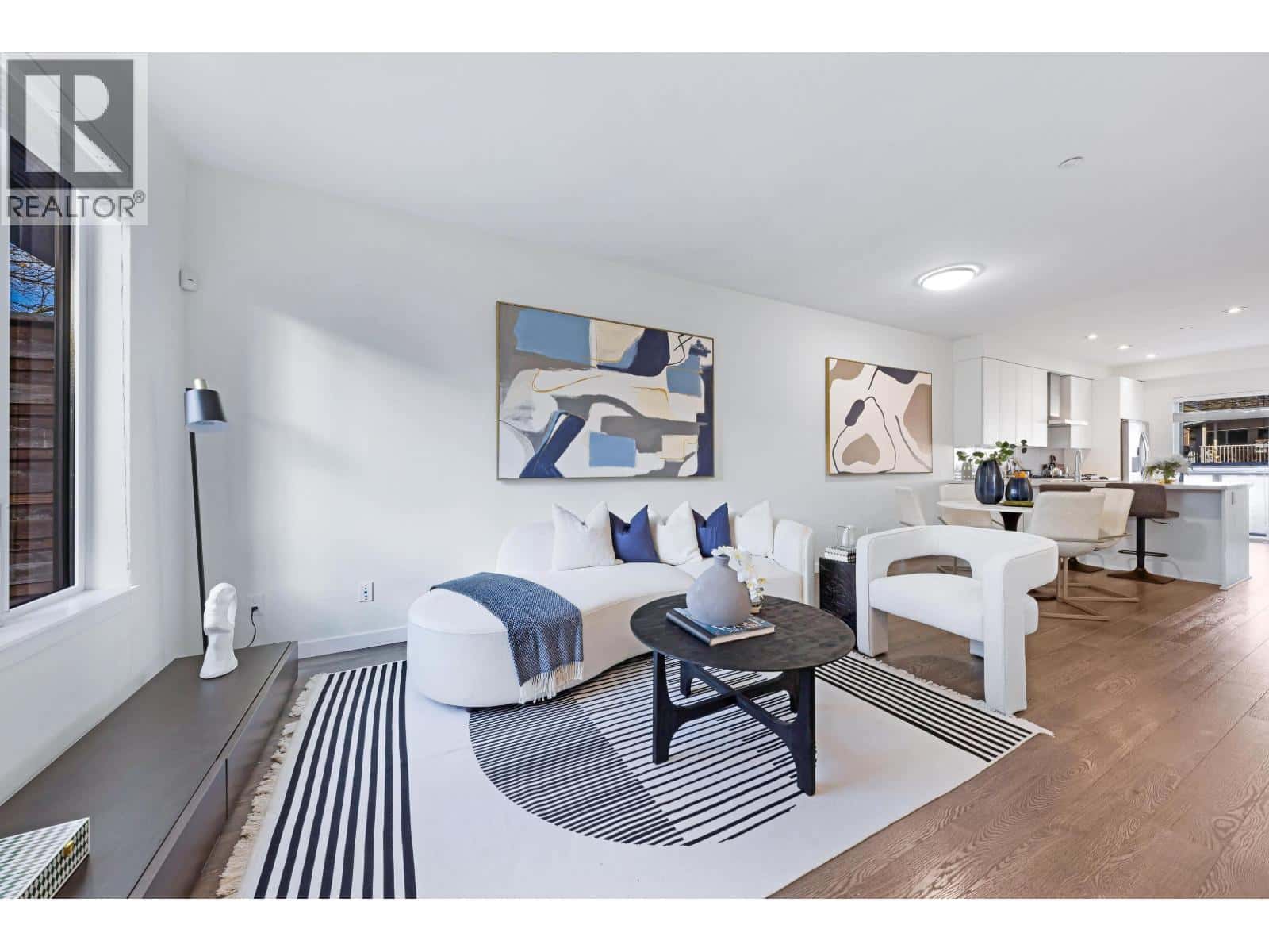 2763 DUKE STREET — Vancouver, British Columbia - Photo 2 of 29