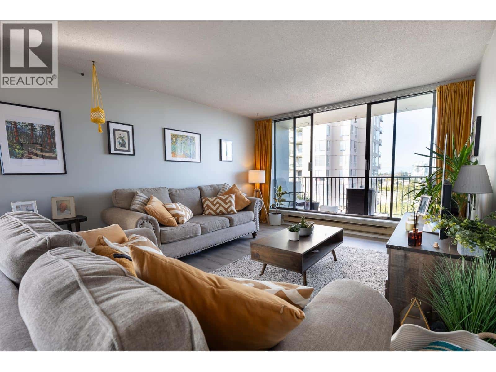 1404 7235 SALISBURY AVENUE — Burnaby, British Columbia - Photo 3 of 30