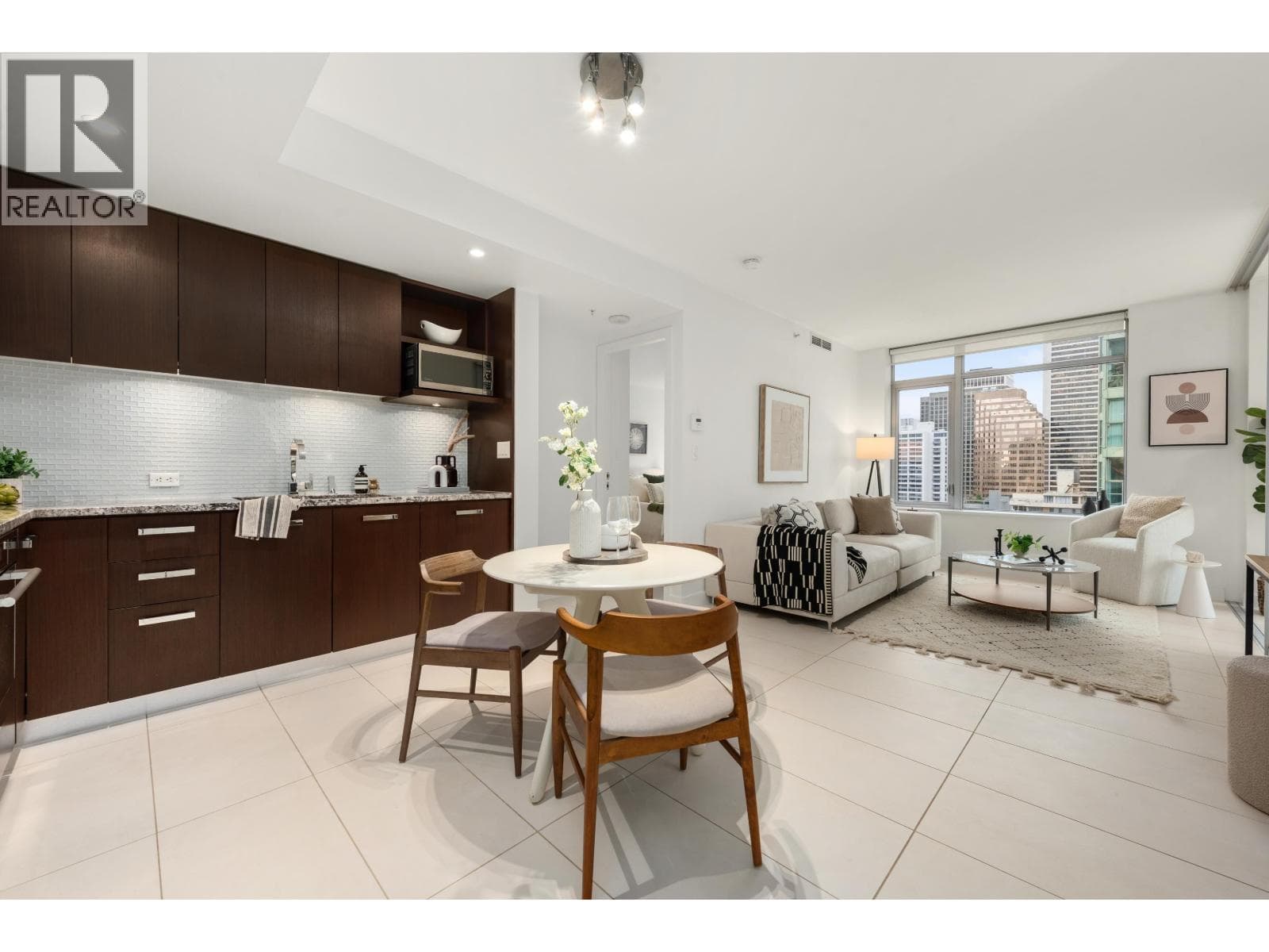 1109 1028 BARCLAY STREET — Vancouver, British Columbia - Main photo