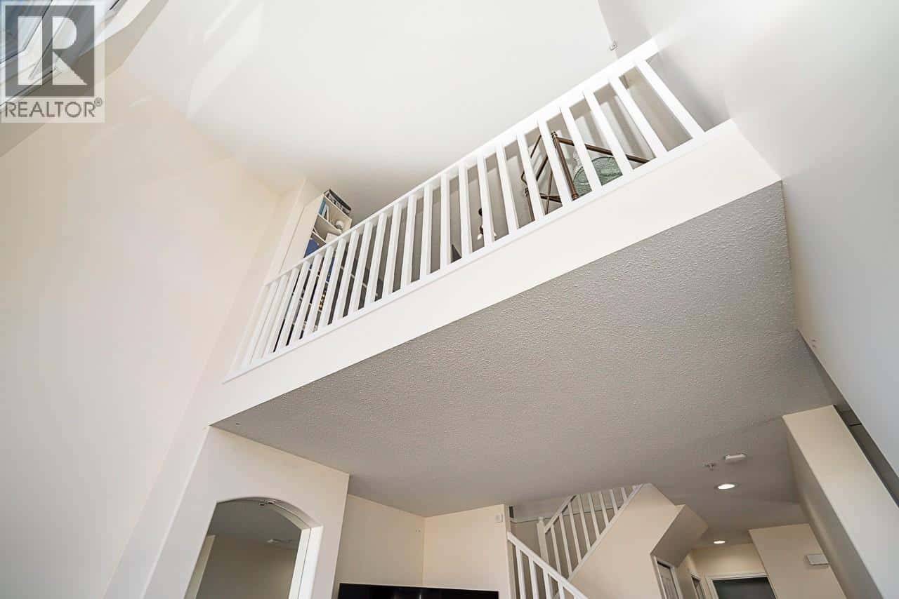 52 1370 RIVERWOOD GATE — Port Coquitlam, British Columbia - Photo 3 of 38