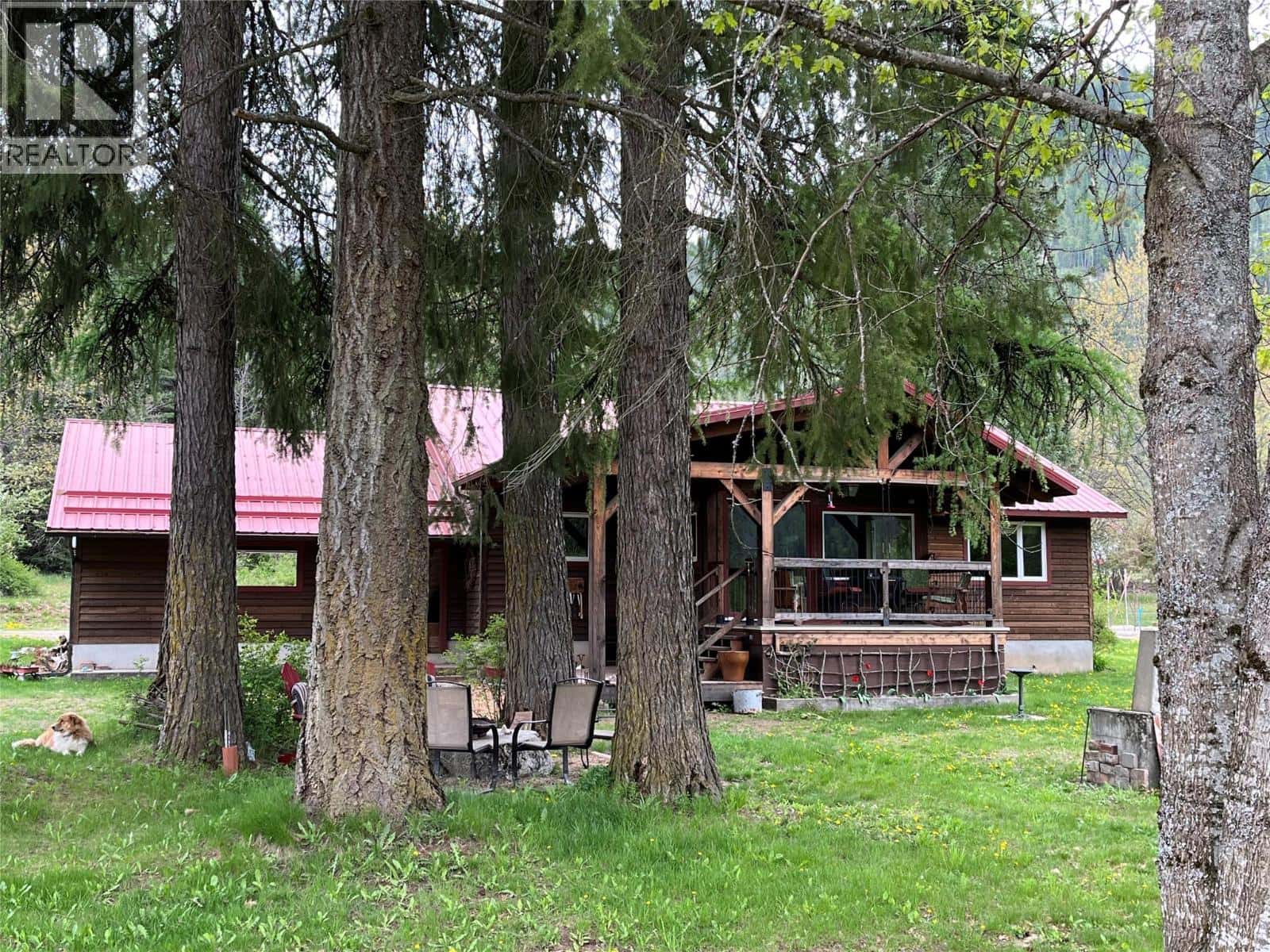 3371 Highway 3B — Fruitvale, British Columbia - Photo 5 of 89