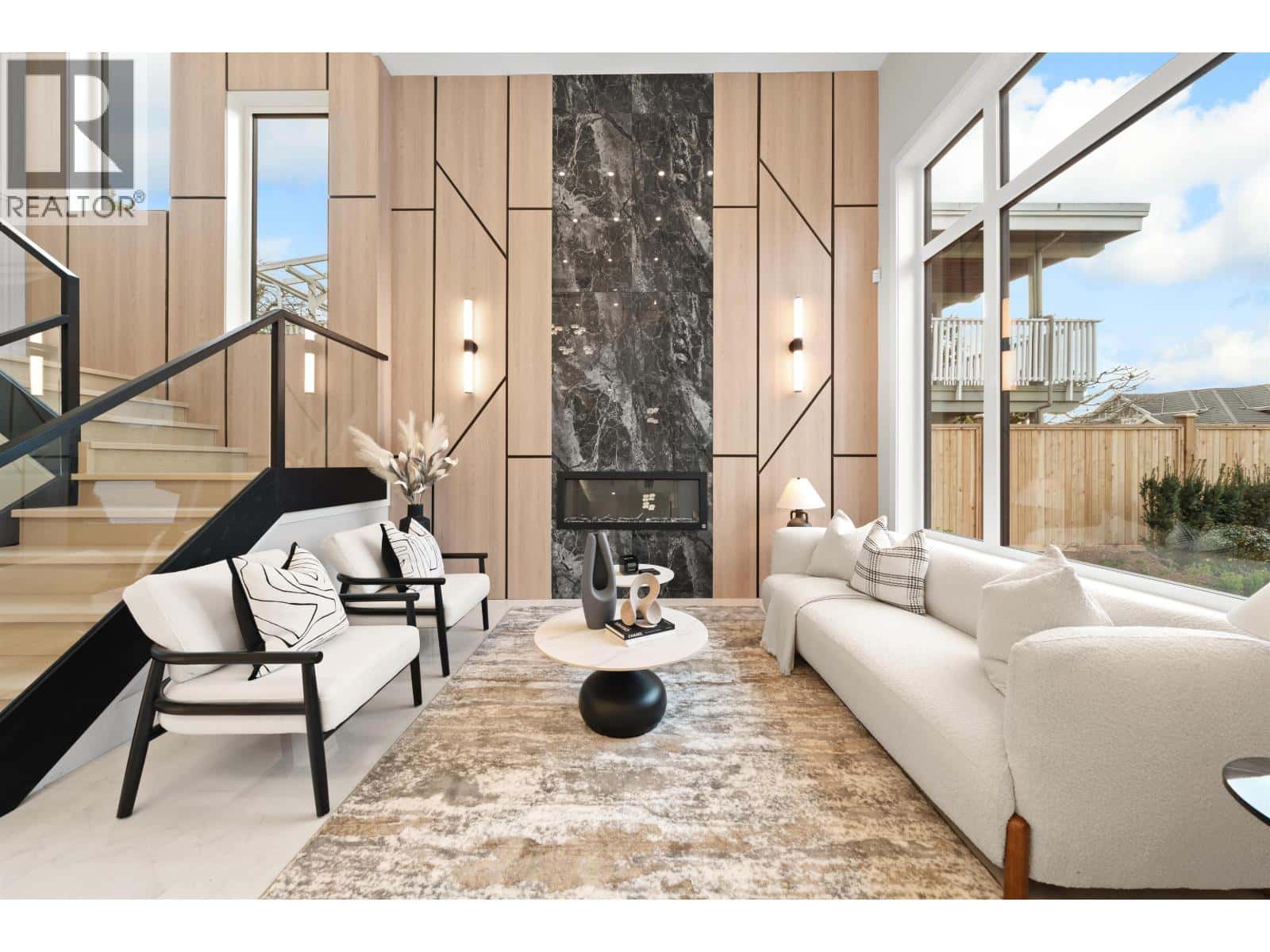 6400 RIVERDALE DRIVE — Richmond, British Columbia - Photo 2 of 21