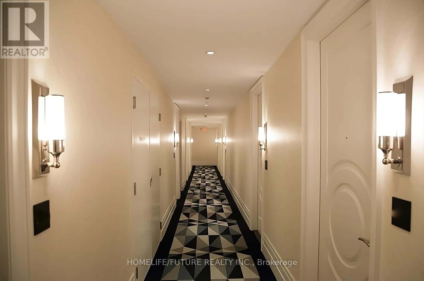 1308 - 88 BLUE JAYS WAY — Toronto (Waterfront Communities), Ontario - Photo 4 of 11