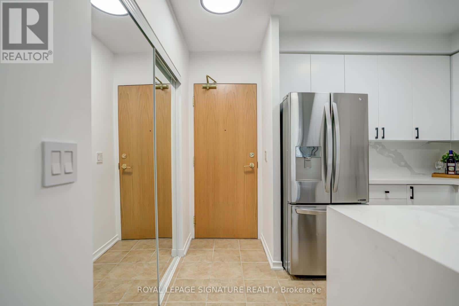 202 - 5500 YONGE STREET — Toronto (Willowdale West), Ontario - Photo 5 of 29