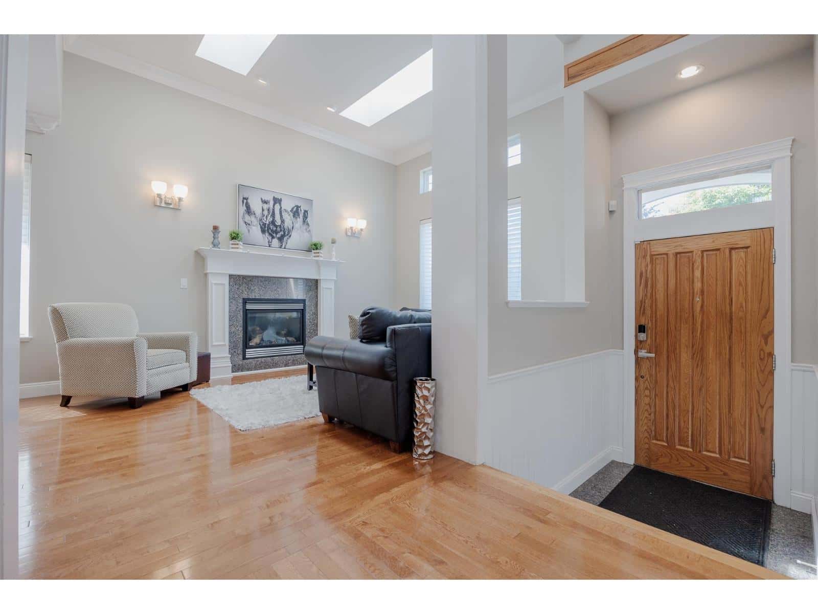 6648 181 STREET — Surrey, British Columbia - Photo 2 of 40