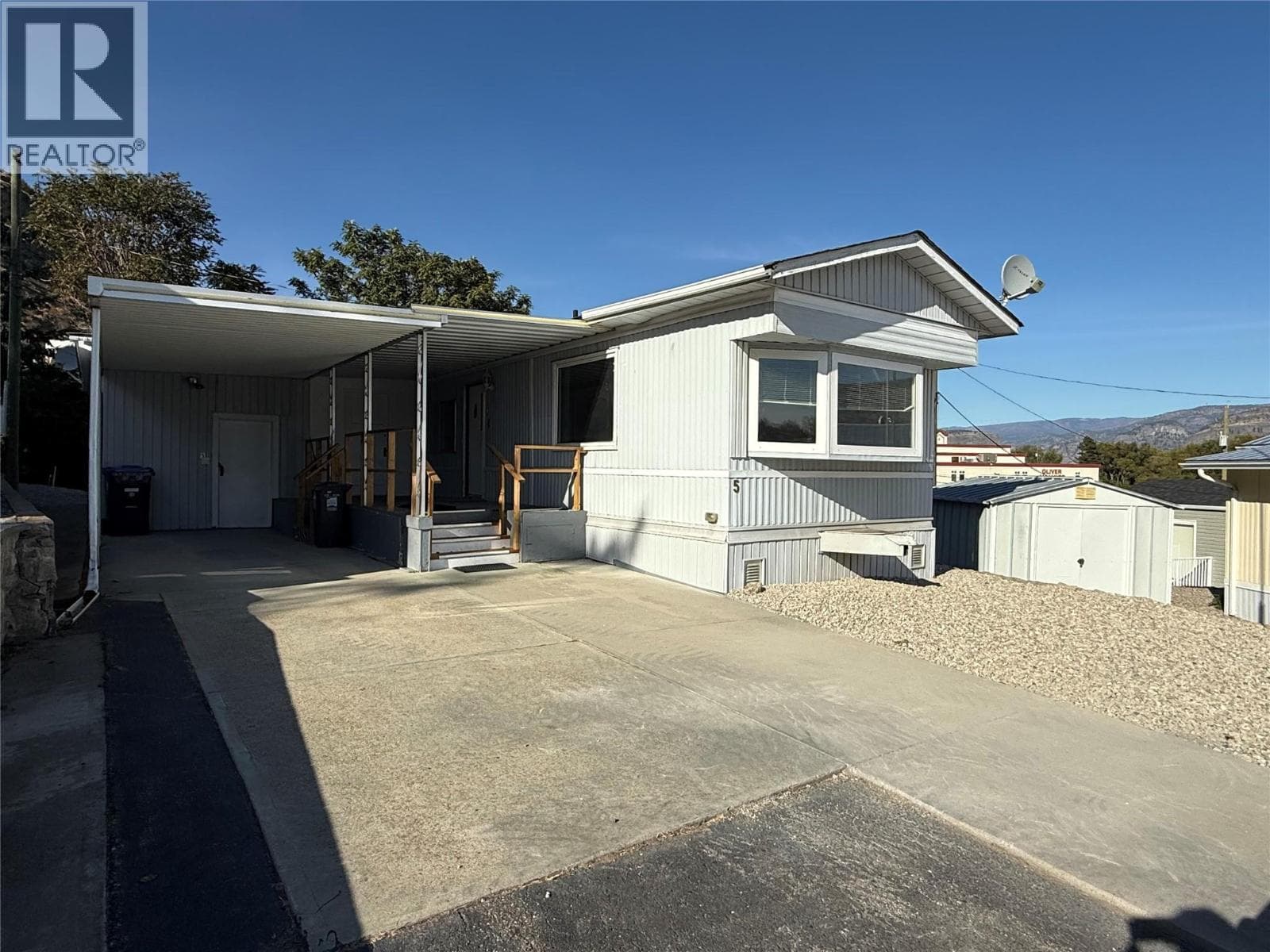 5 6822 Leighton Crescent — Oliver, British Columbia - Main photo