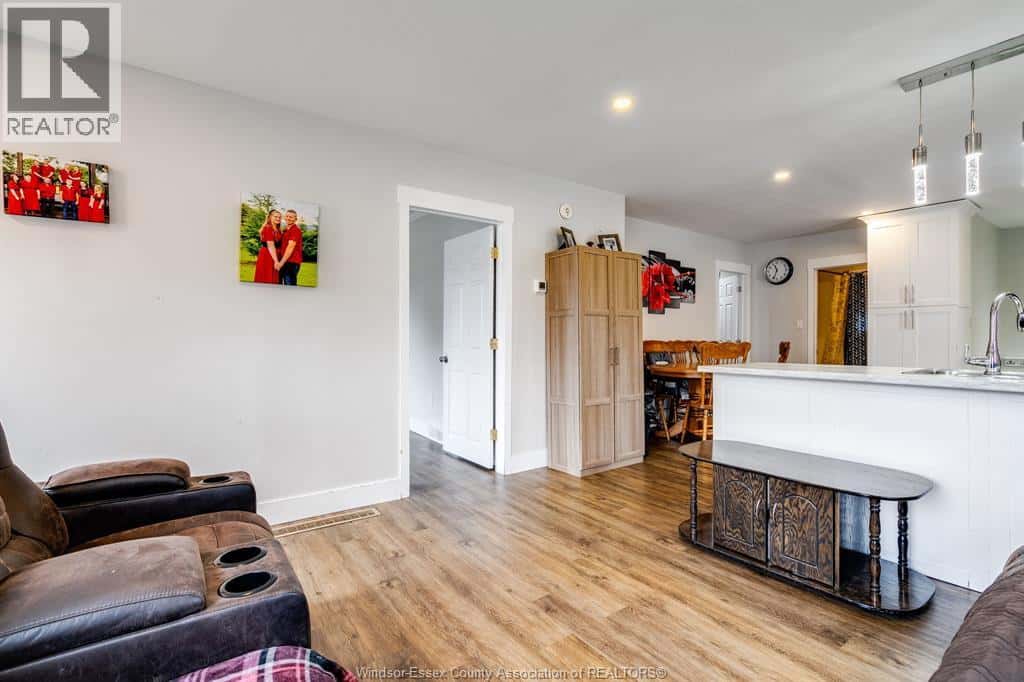 29 WILKINSON DRIVE — Leamington, Ontario - Photo 4 of 34