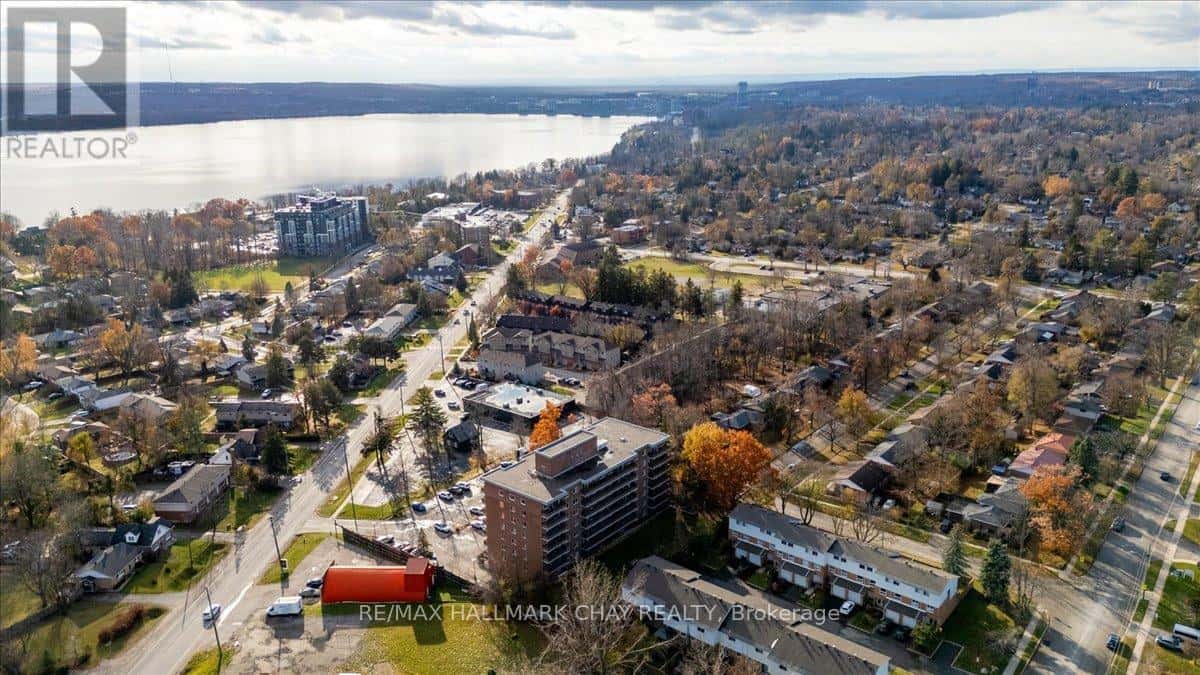 706 - 414 BLAKE STREET — Barrie (Codrington), Ontario - Photo 4 of 37