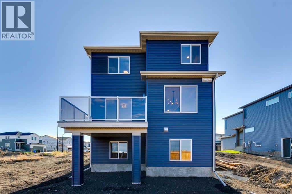 140 Belmont Place SW — Calgary, Alberta - Photo 3 of 9