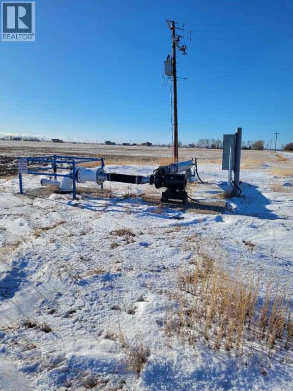 Township Road 122 — Rural Forty Mile No. 8, County of, Alberta - Photo 2 of 3