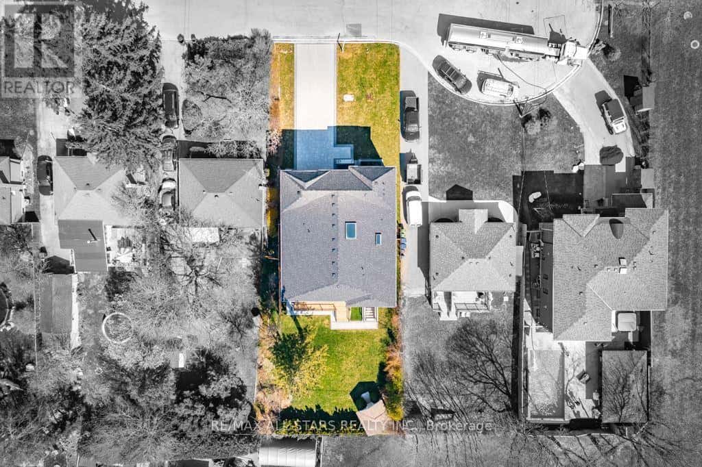 93 CREE AVENUE — Toronto (Cliffcrest), Ontario - Photo 4 of 50