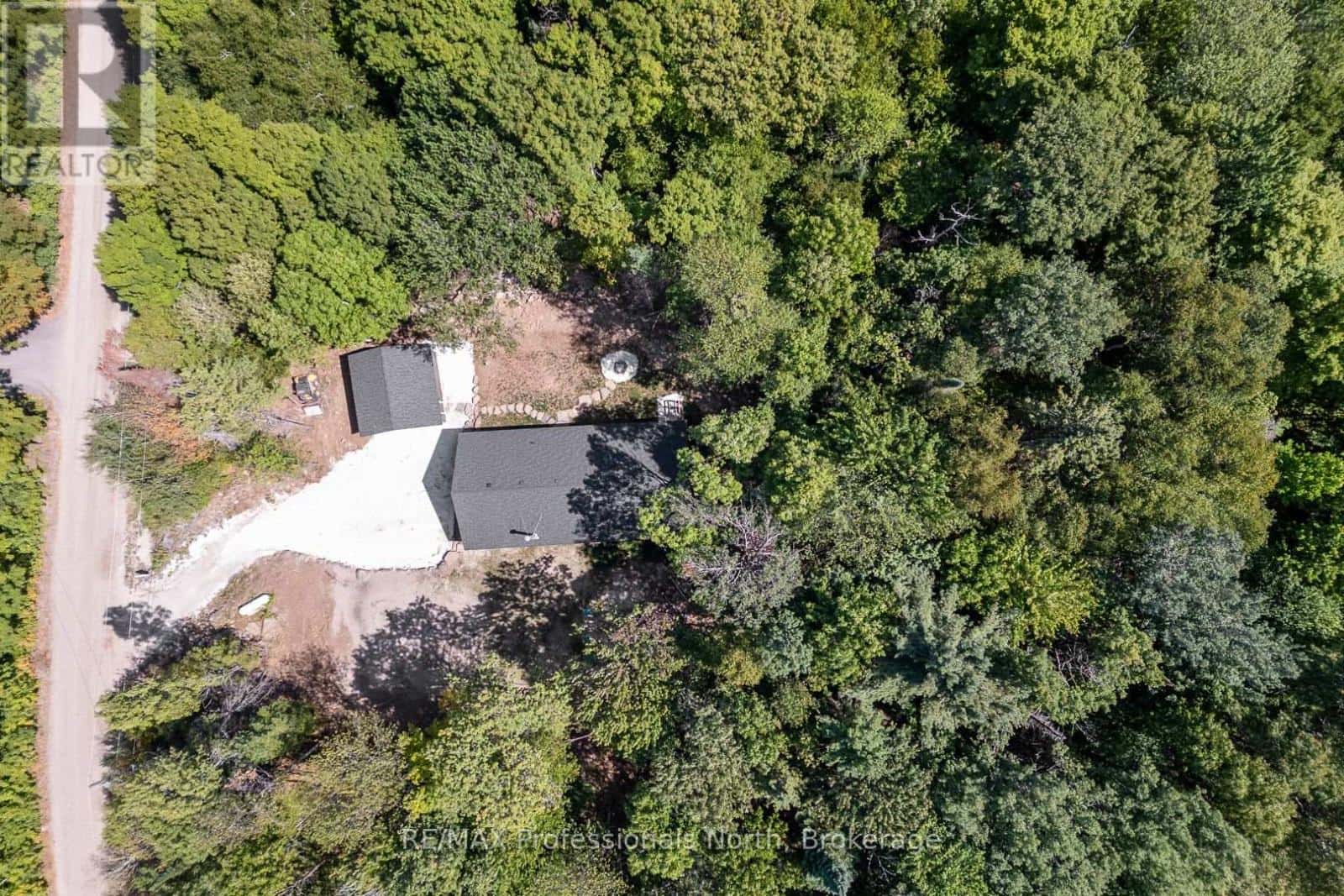 1076 ANGEL ROAD — Dysart et al (Guilford), Ontario - Photo 4 of 50