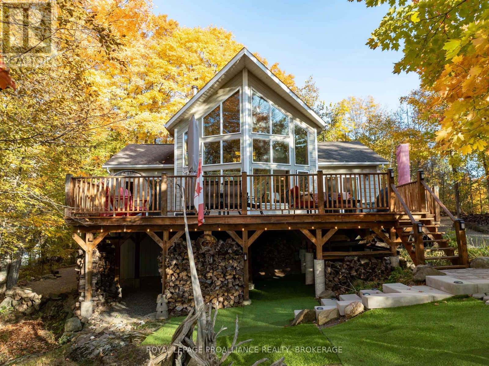 224 ISLAND DRIVE — Frontenac (Frontenac South), Ontario - Photo 2 of 43