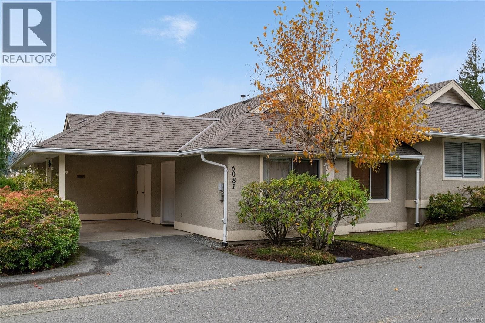 6081 Pleasant Valley Way — Nanaimo, British Columbia - Main photo