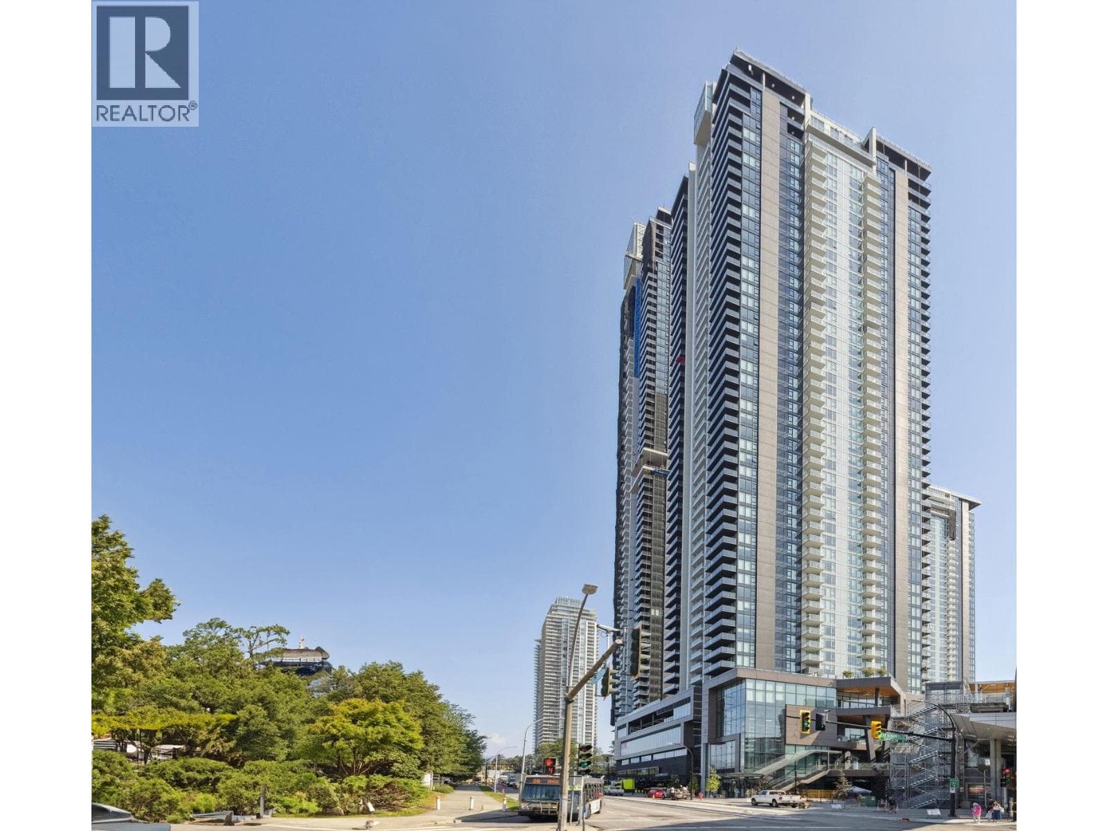 811 2186 GILMORE AVENUE — Burnaby, British Columbia - Main photo