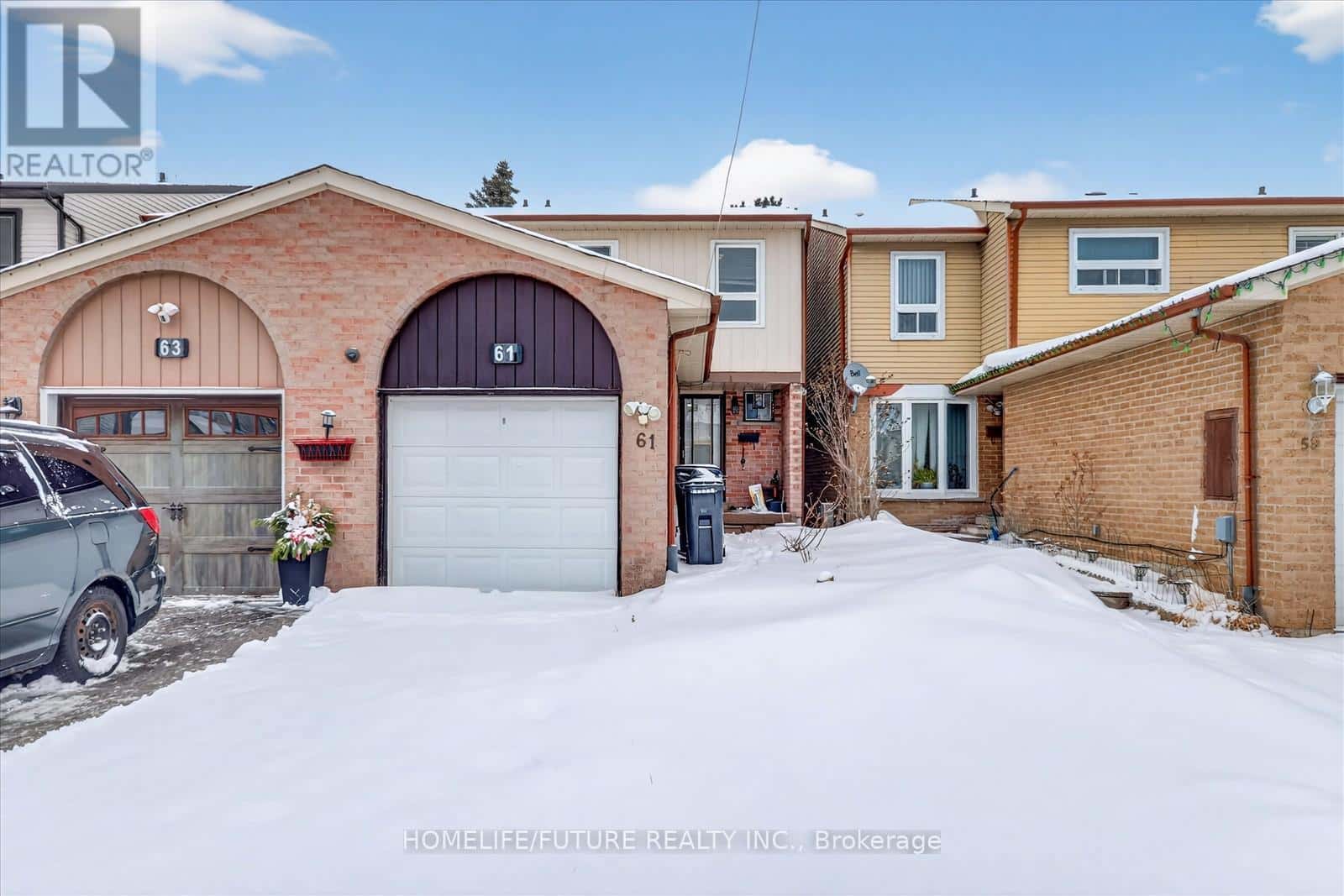 61 WARWICK CASTLE COURT — Toronto (Malvern), Ontario - Photo 2 of 35