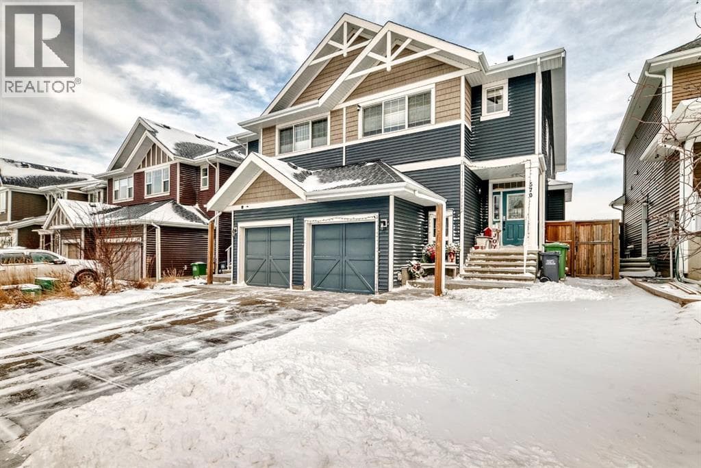 570 River Heights Crescent — Cochrane, Alberta - Main photo