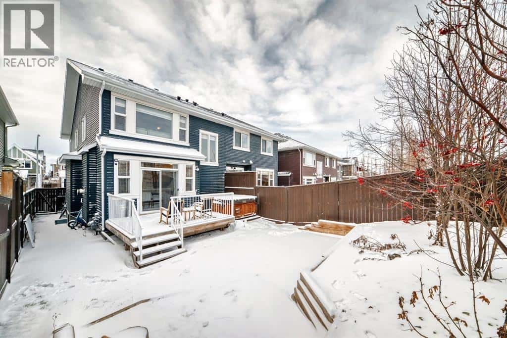 570 River Heights Crescent — Cochrane, Alberta - Photo 4 of 49