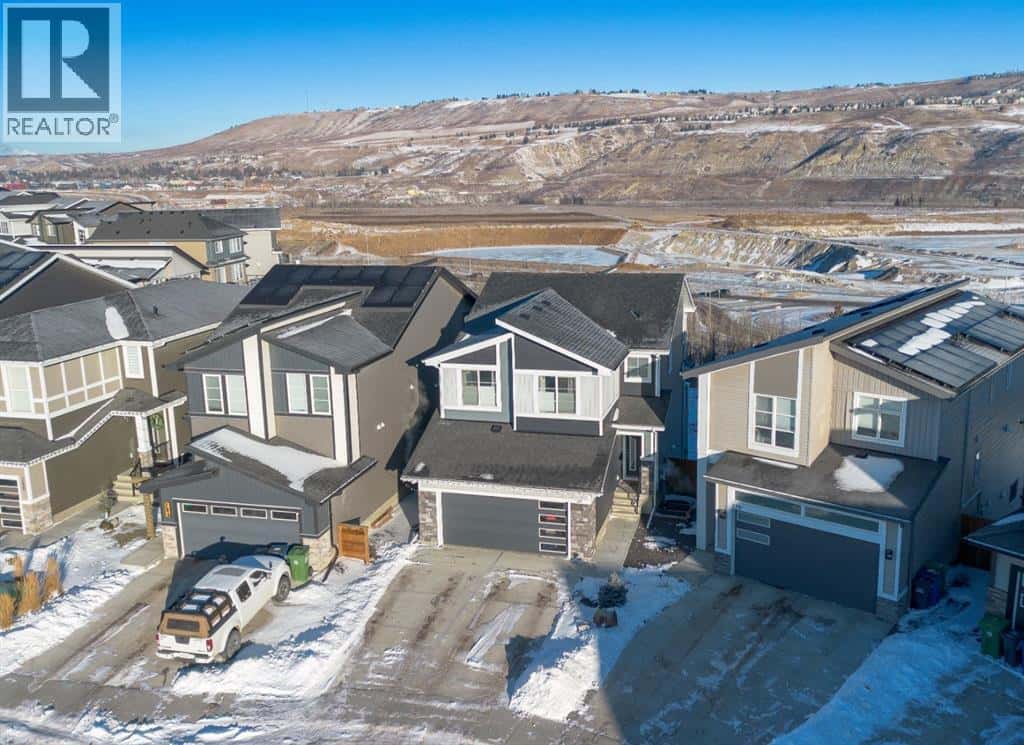 280 Precedence View — Cochrane, Alberta - Photo 4 of 50