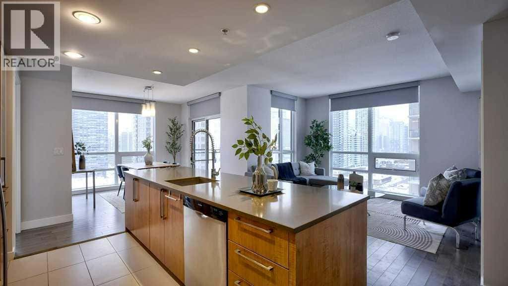 1404, 1118 12 Avenue SW — Calgary, Alberta - Photo 2 of 38