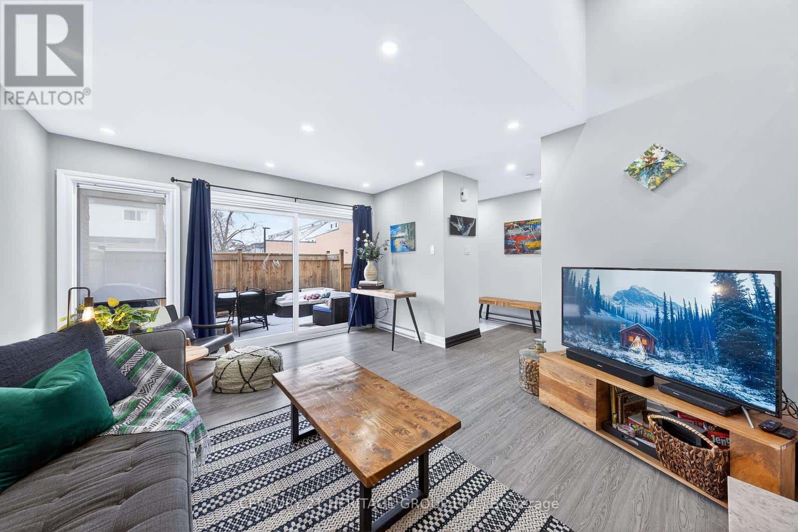 293 MILESTONE CRESCENT — Aurora (Aurora Village), Ontario - Photo 3 of 44